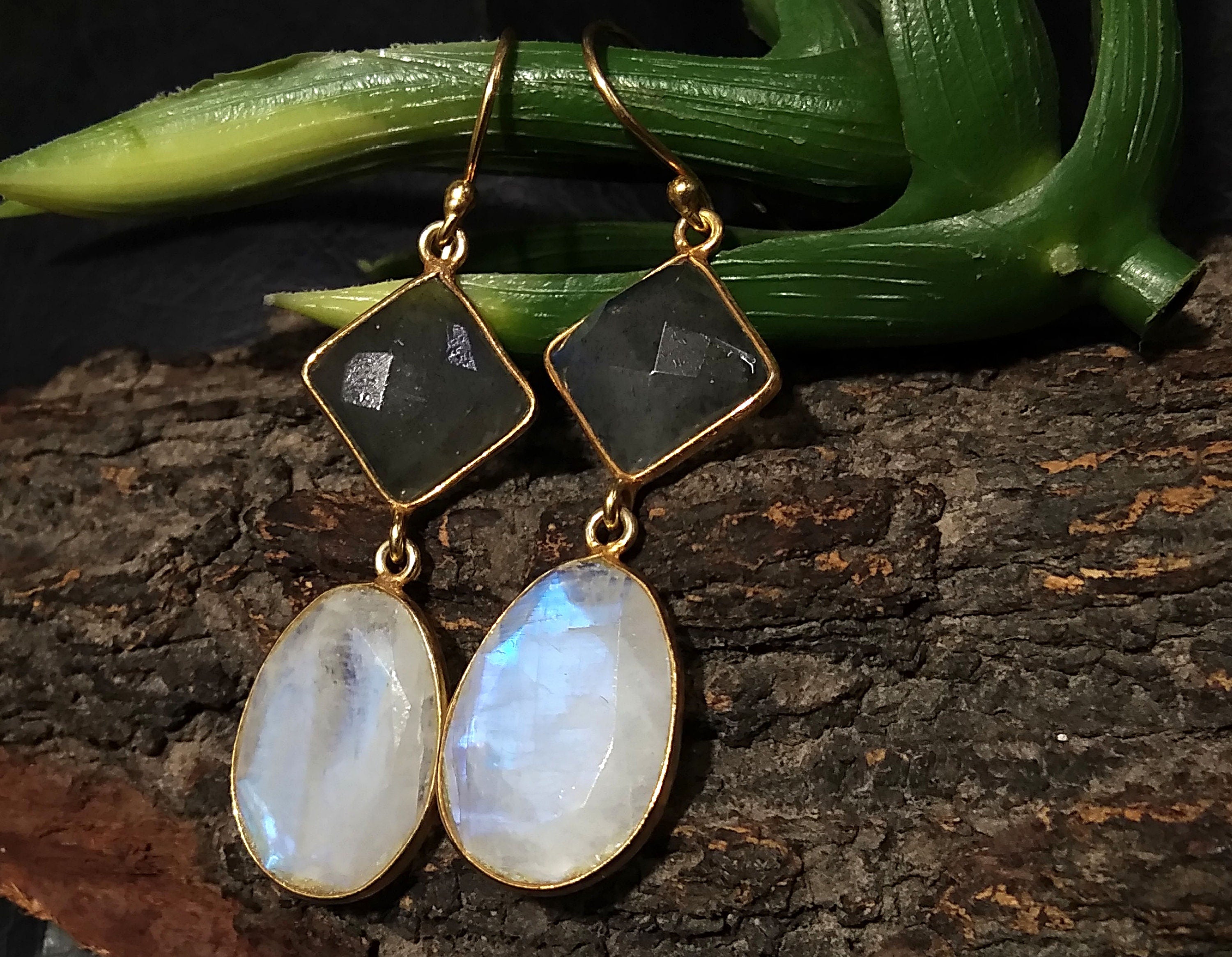 Beautiful Nice Earring ! Natural Gemstone Labradorite & Rainbow Moonstone Earring, 925 Starling Silver With Gold Plated Earring For Women.